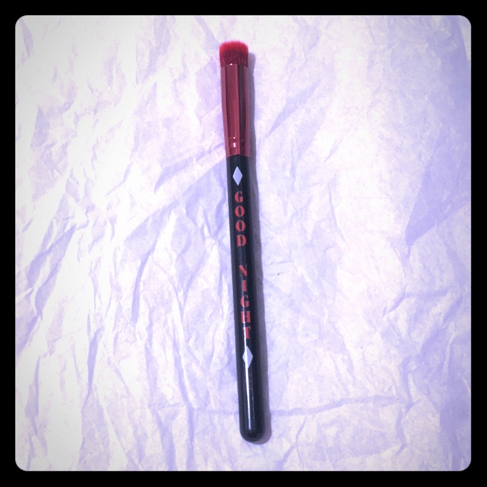 Luxie Harley Quinn eyeshadow brush